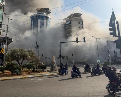 ‘The memories stay behind’: hundreds of thousands flee the Israeli bombs in Beirut