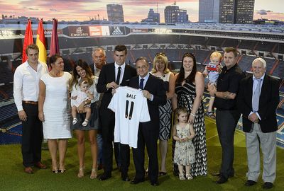 'Manchester United offered more money to buy me, and offered a player. Daniel Levy didn't want to sell me to a rival, but my heart was set anyway' Gareth Bale explains why proposed Manchester United transfer never happened