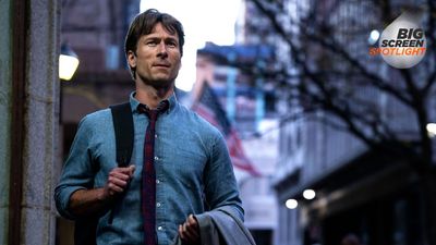 How to Make a Killing is Glen Powell's latest in a line of Hollywood's increasingly rare mid-budget movies, and I hope he never stops making them