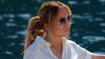 Sorry leggings, I'm wearing a chic white shirt and pencil skirt next time I travel thanks to Jennifer Lopez