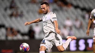 Mata magic not enough as Victory implode in Sydney draw