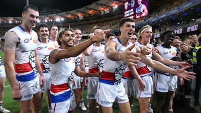 On-song Bulldogs in harmony to sink AFL premiers