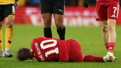 Arne Slot Delivers Alexis Mac Allister Update After Wolves Injury