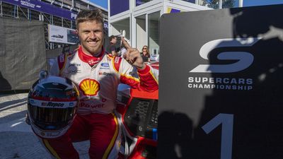 Feeney loses title lead in massive Supercars smash up