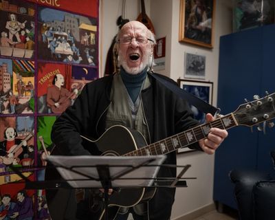 Singing the news: the story of Italy’s last ‘cantastorie’ – still performing in his 90s