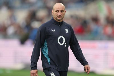 RFU gives backing to Steve Borthwick after England beaten by Italy