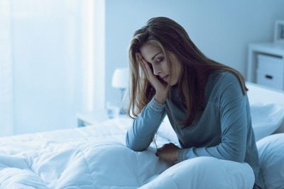 8 Symptoms of High Cortisol That Are Ruining Your Sleep