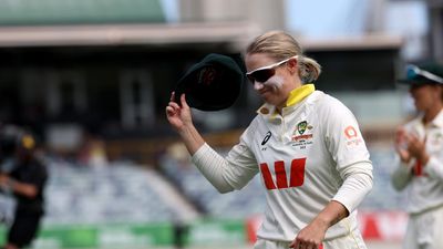 Departing great wants more Tests for women's cricket