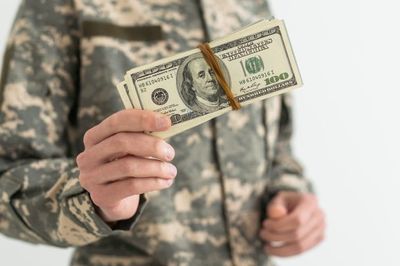 8 Veteran Discounts People Miss Because They Don’t Ask the Right Way