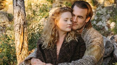 James Van Der Beek's Widow Shares Emotional Tribute for Late Star's 49th Birthday: 'Missing You'