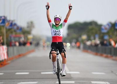 Trofeo Oro in Euro: Elisa Longo Borghini solos for second career victory into Cinquale as UAE Team ADQ sweeps podium