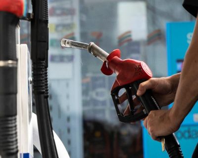 ASX closes after $90bn wiped from sharemarket amid spike in oil prices over Middle East crisis