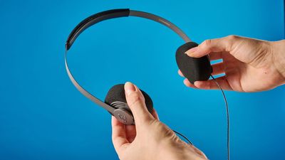 Wired headphones are the ultimate retro audio flex — and these ’80s-inspired cans from Gadhouse are the fashion statement of 2026