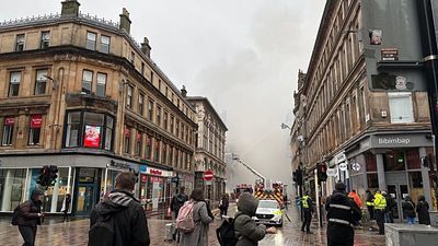 Fire near Glasgow Central station causes major travel disruption