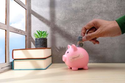 Expert advice on how to plan your summer budget