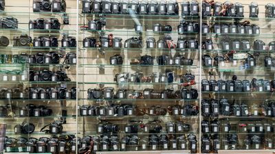 I’m breaking the "gear junkie" habitand avoiding buying a new camera like the plague