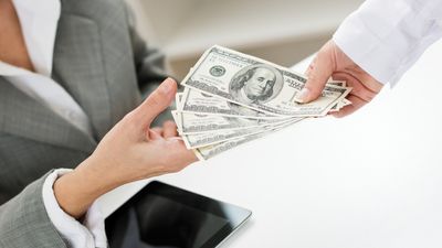 6 Money Strategies That Are Really Bad for Your Wealth, According to Experts