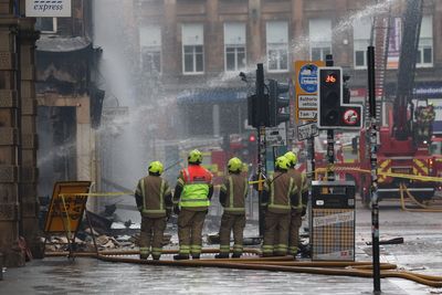 ‘Let’s just run’ – Hairdresser tells of fleeing building which went up in flames
