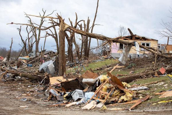 At least eight people dead after spate of tornadoes across central US