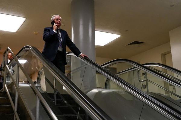 Trump ally Lindsey Graham issues threat to Saudi Arabia over Iran war