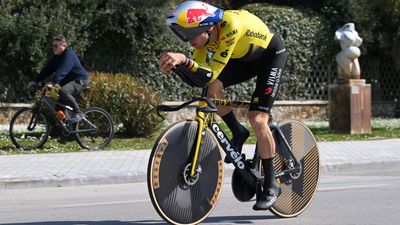 Wout van Aert goes full aero and uses double disc wheels again for Tirreno-Adriatico time trial