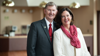 Who is Ted Carter Jr.'s Wife? Meet Lynda Kohlhepp, His Wife of Nearly 45 Years