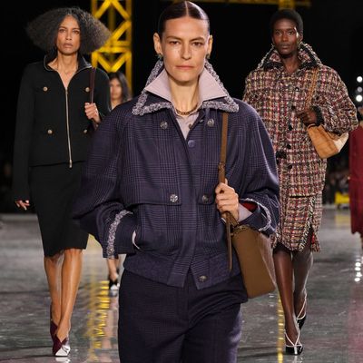 Chanel’s 2026 Wardrobe Starts With High-Vamp Heels and a Great Commuter Bag