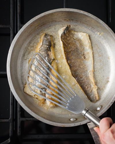 What’s the secret to crisp-skinned fish?