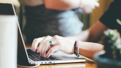 New hire’s career dreams crumble on day one with a call from a truly toxic boss