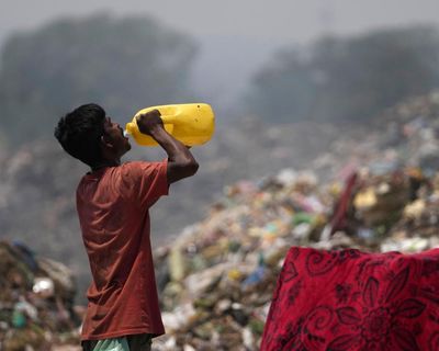 ‘A sobering preview’: extreme heat now affects one in three people globally, study finds