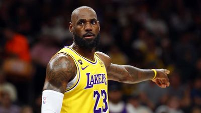 LeBron James Takes Aim at 'Inconsistent' Officiating in NBA: 'What Are We Doing?'