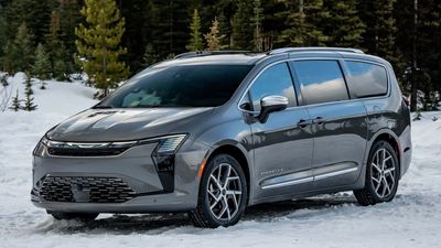 Chrysler Just Replaced Its Cheapest Minivan