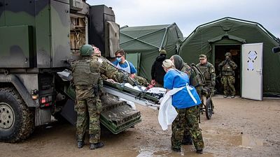 Germany rehearses mass evacuations of wounded soldiers for NATO war scenario