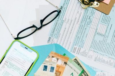 The Tricky Tax Hack: 6 Ways to Force a “Monthly Refund” Using IRS Rules