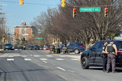 Baltimore cop wounded after burglary call turns into hostage situation near synagogue