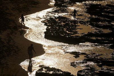 Hawaii braces for powerful kona storm bringing heavy rain and strong winds