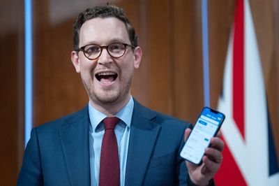 Ministers relaunch controversial digital ID scheme with 'Government by app' prototype