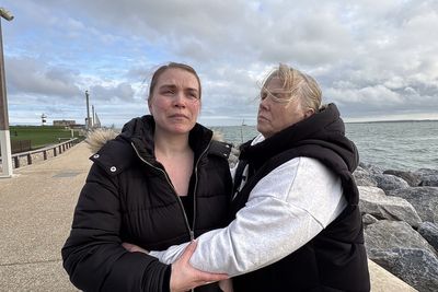 HMS Dragon crew’s tearful families open up on farewell: ‘He’s struggling, he won’t see his daughter for four months’