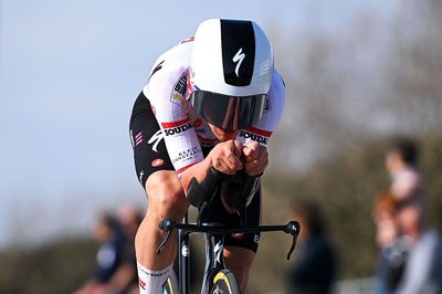 Ethan Hayter hit with fine for 'inappropriate behaviour' after seemingly swearing during Tirreno-Adriatico time trial