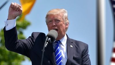 Former Secretary of State accuses Trump of folding under the same Israeli pressure that Obama reportedly resisted