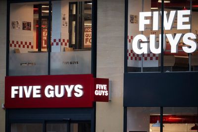 Five Guys offering another BOGO deal after botching the first one