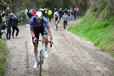 'Going as deep as I did today is difficult to simulate in training' – Mathieu van der Poel puts on a show on Tirreno-Adriatico gravel ahead of next big Classics
