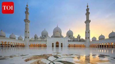 Sheikh Zayed Grand Mosque deploys 100 taxis, extra buses as massive crowds expected for final Ramadan nights