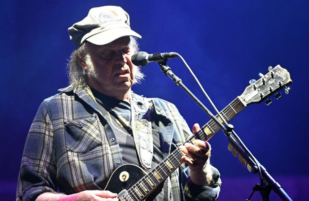 Neil Young working on new album with The Chrome Hearts…