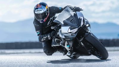 Is CFMoto Reviving The Sportbike Era That Japanese Motorcycle Companies Abandoned?