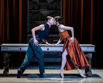 Gentleman Jack review – Northern Ballet’s stylish lesbian love story is super-sexy