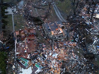 Tornadoes hit Illinois, Indiana and Texas as severe storms sweep US