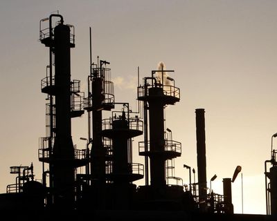 Australian governments subsidising fossil fuel use by more than $30,000 a minute, analysis finds