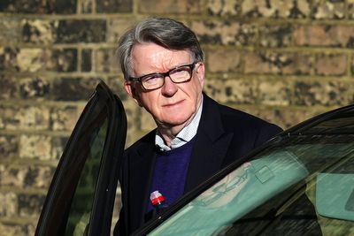 Mandelson wanted £500k payout after being sacked as US ambassador
