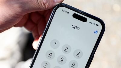 Foreign owner apologises for Optus triple-zero failures